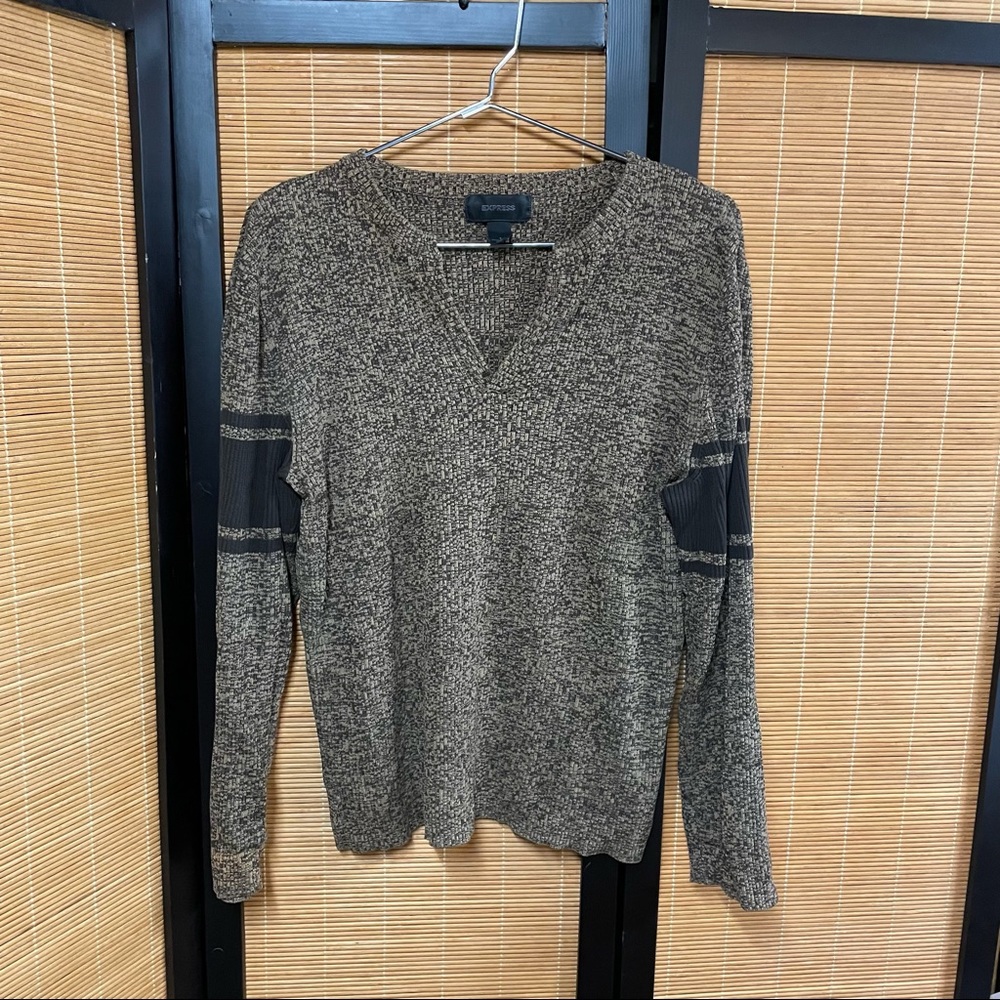 Men’s Express sweater